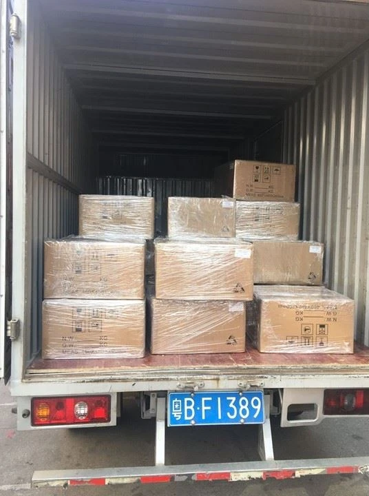OPTICO Bagħat Lott Ta 'Prodotti Mhux Personalizzati L-Ewropa Bl-Ajru